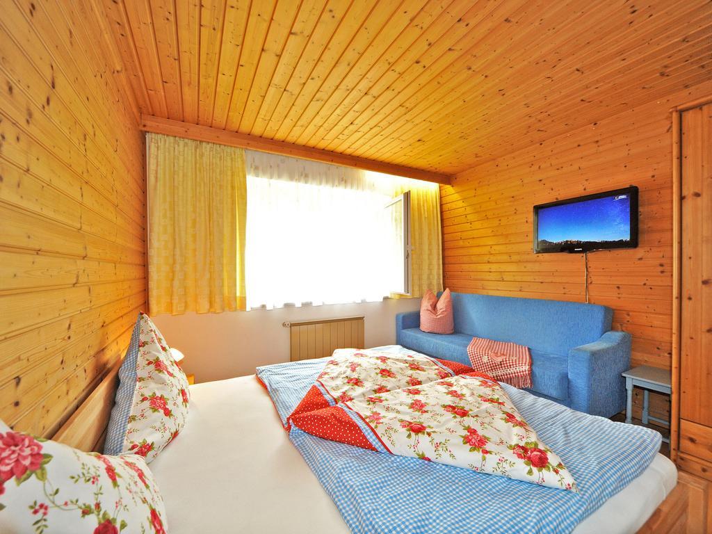Haus Hasslacher Flattach Oda fotoğraf